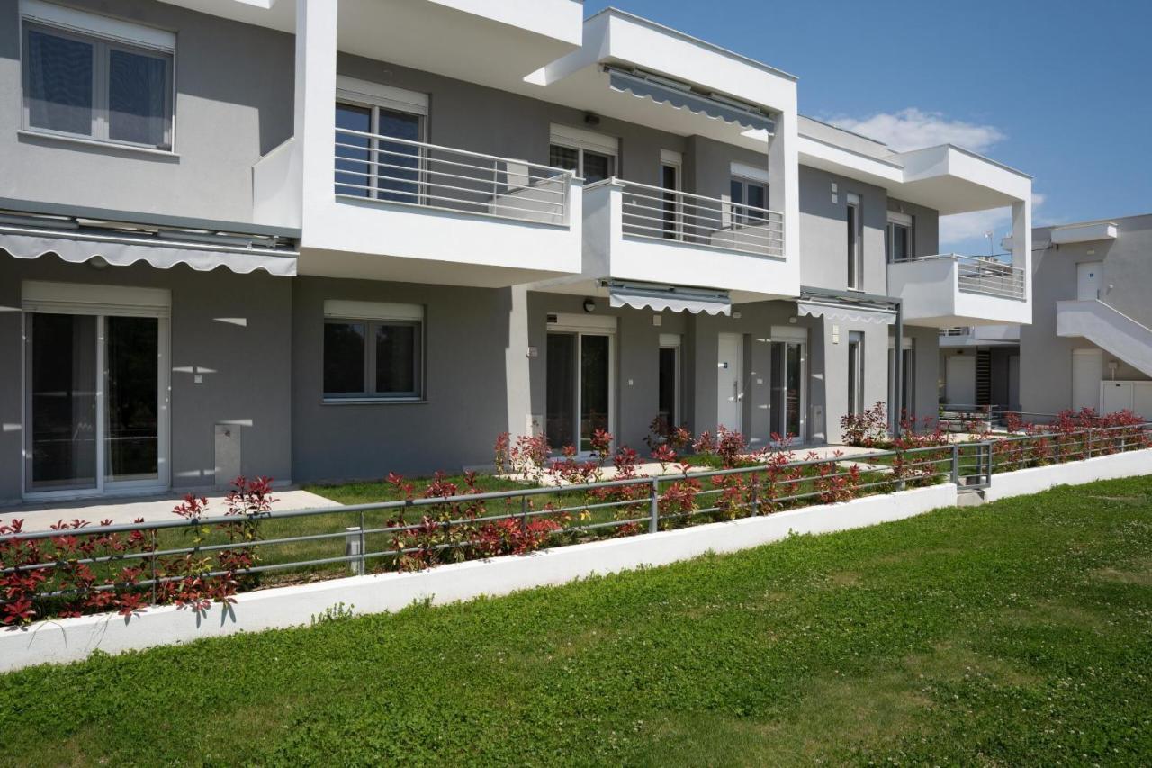 Apartment Danai & Palm Residential Complexes Ofrinion