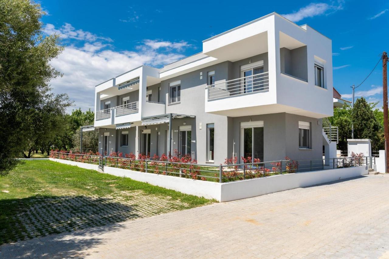 Danai & Palm Residential Complexes Ofrinion