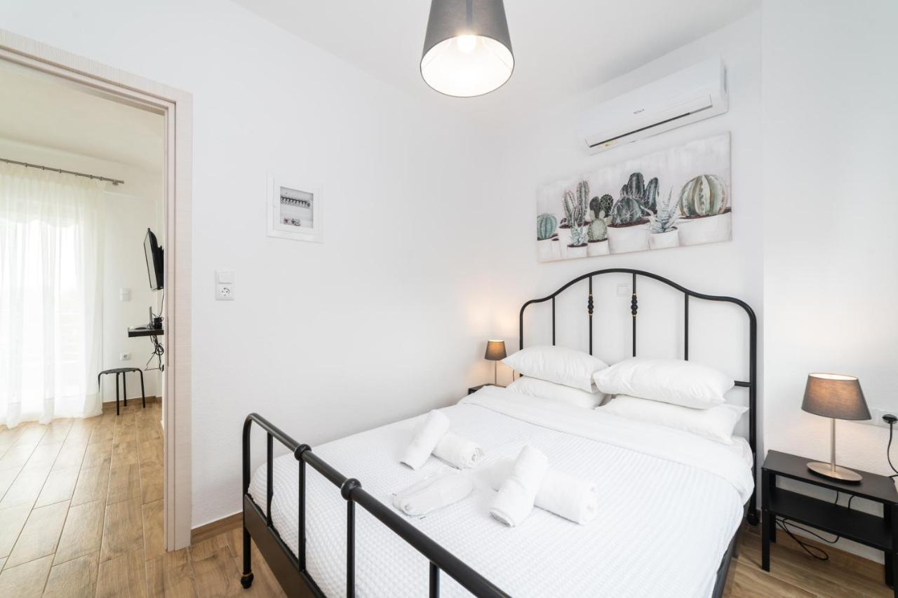 Apartment Danai & Palm Residential Complexes Ofrinion